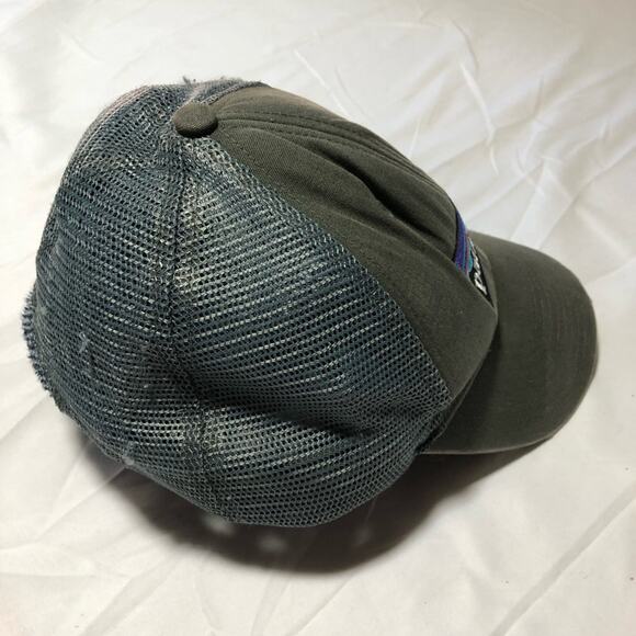 Patagonia snapback mesh trucker cap embroidered logo distressed - Picture 4 of 9